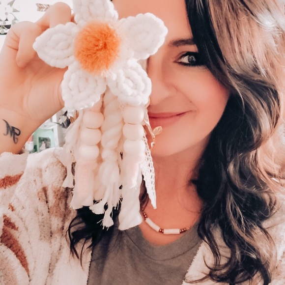 Meet your Posher, Sasha - Picture 2 of 4